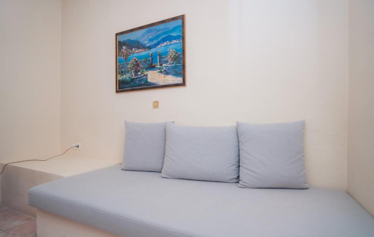Giannakas Studios Platis Gialos  Exteriör bild